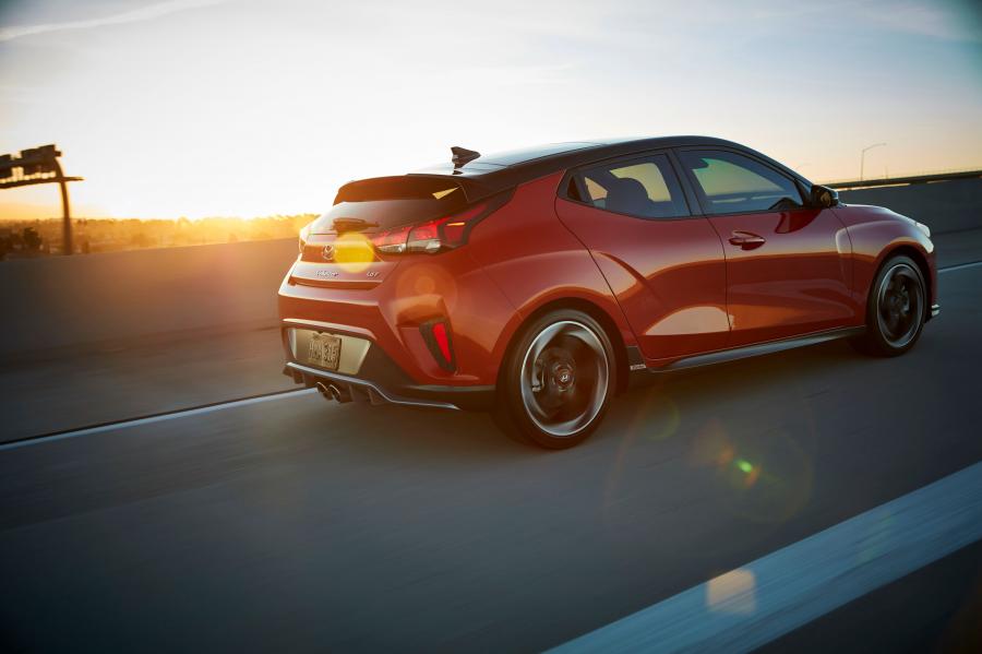  Hyundai Veloster Turbo 2018 года  (NA) (фото 53 из 61)